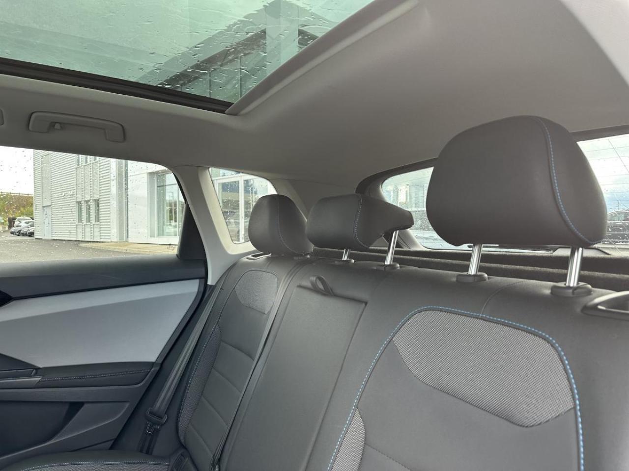 2024 Volkswagen Taos Comfortline Black Edition 4Motion AWD Photo