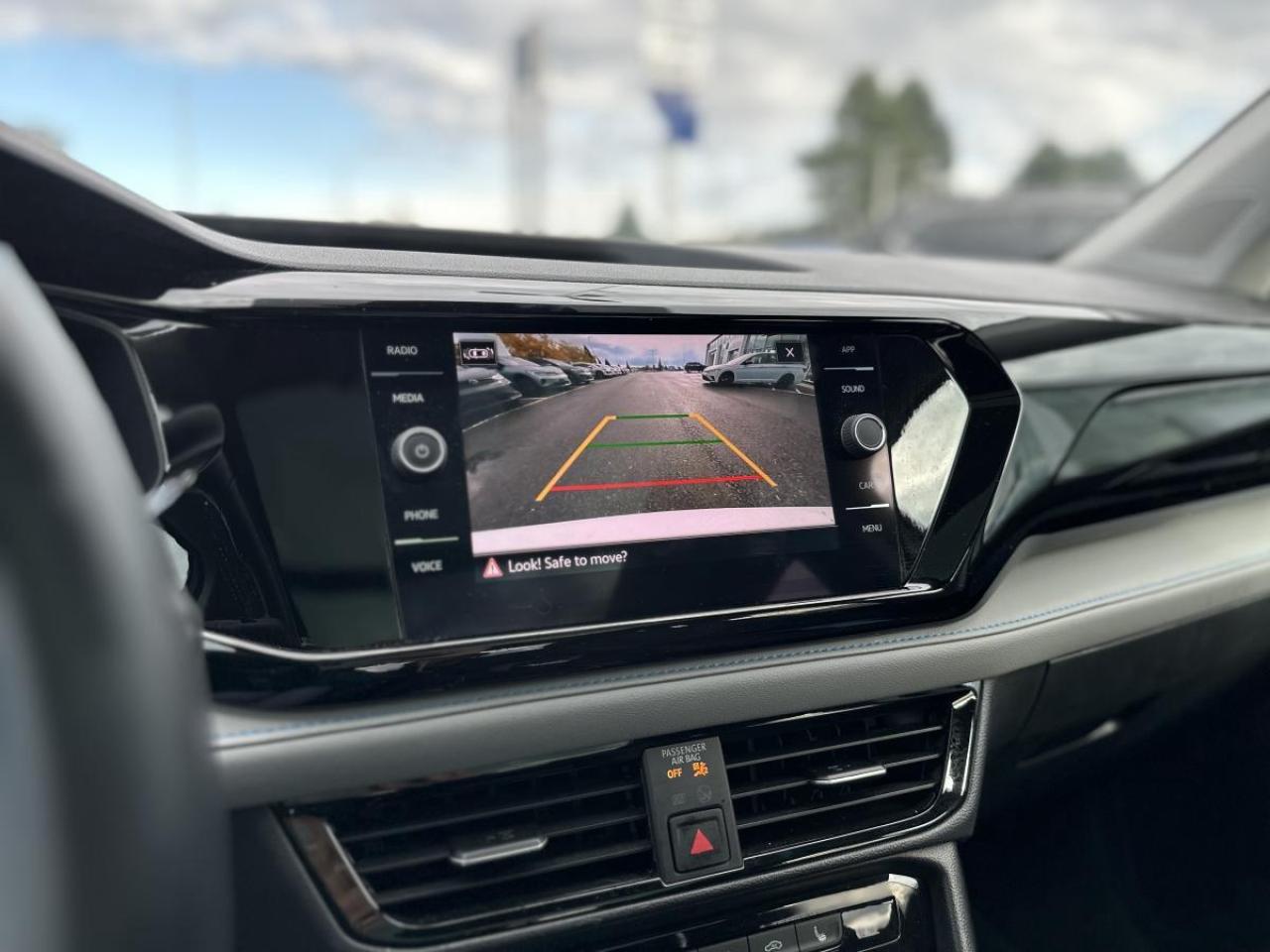 2024 Volkswagen Taos Comfortline Black Edition 4Motion AWD Photo