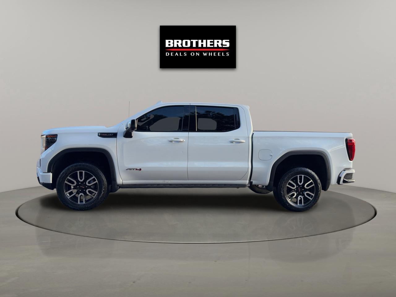 2022 GMC Sierra 1500 4WD Crew Cab 147 AT4 No Accident One Owner Photo