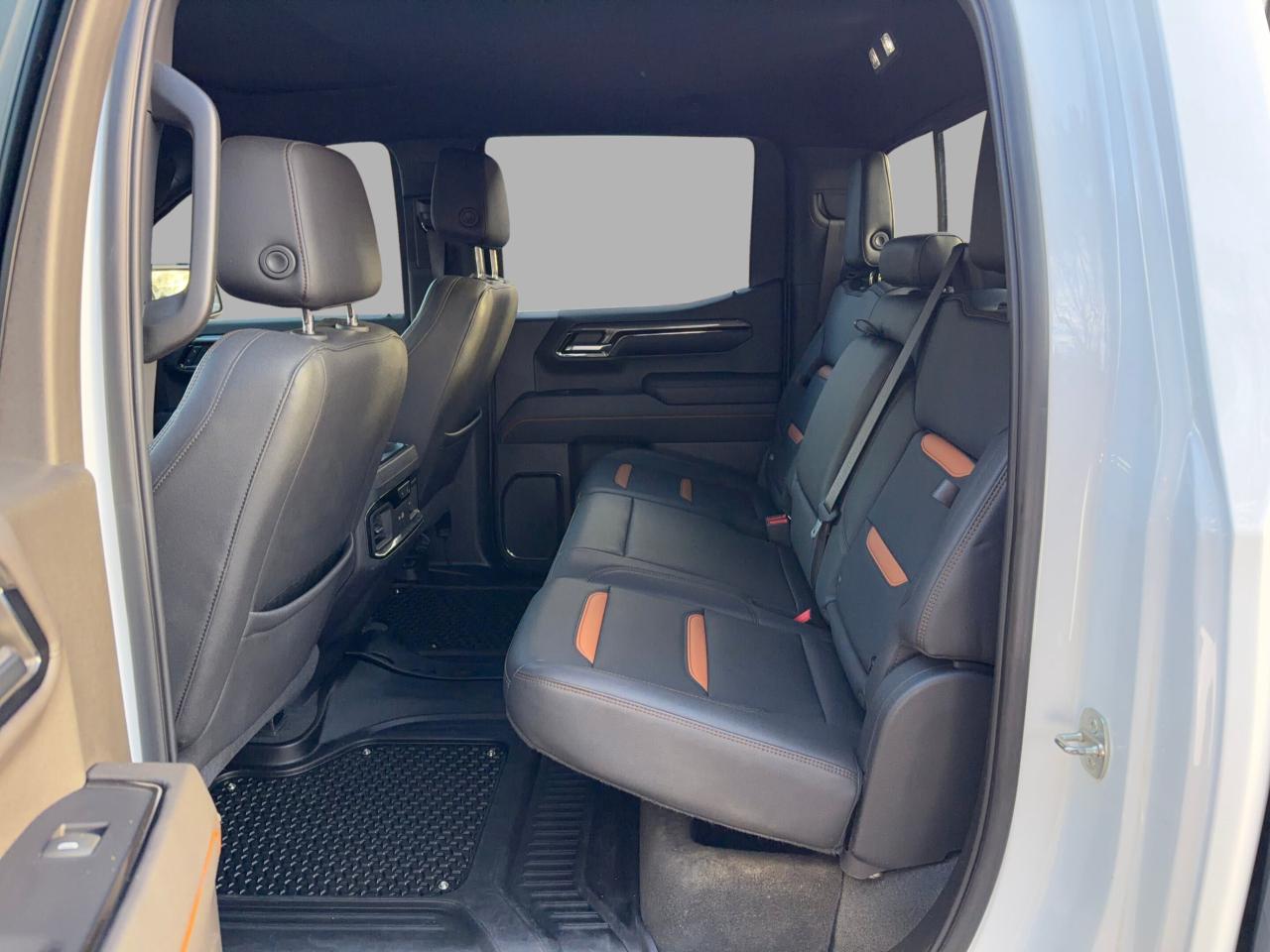 2022 GMC Sierra 1500 4WD Crew Cab 147 AT4 No Accident One Owner Photo