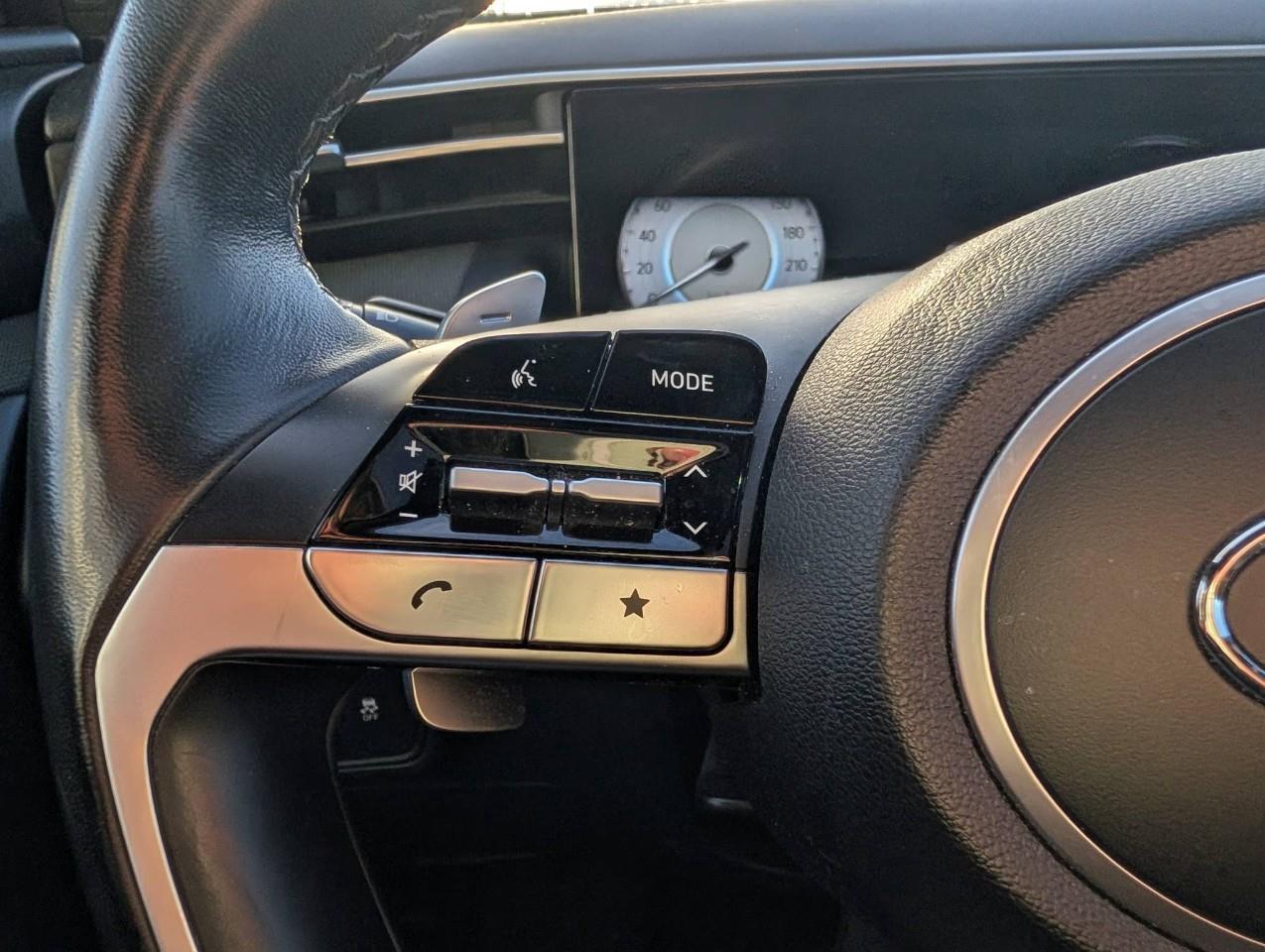 2022 Hyundai Santa Cruz Ultimate w/Colour Package ONE OWNER Photo