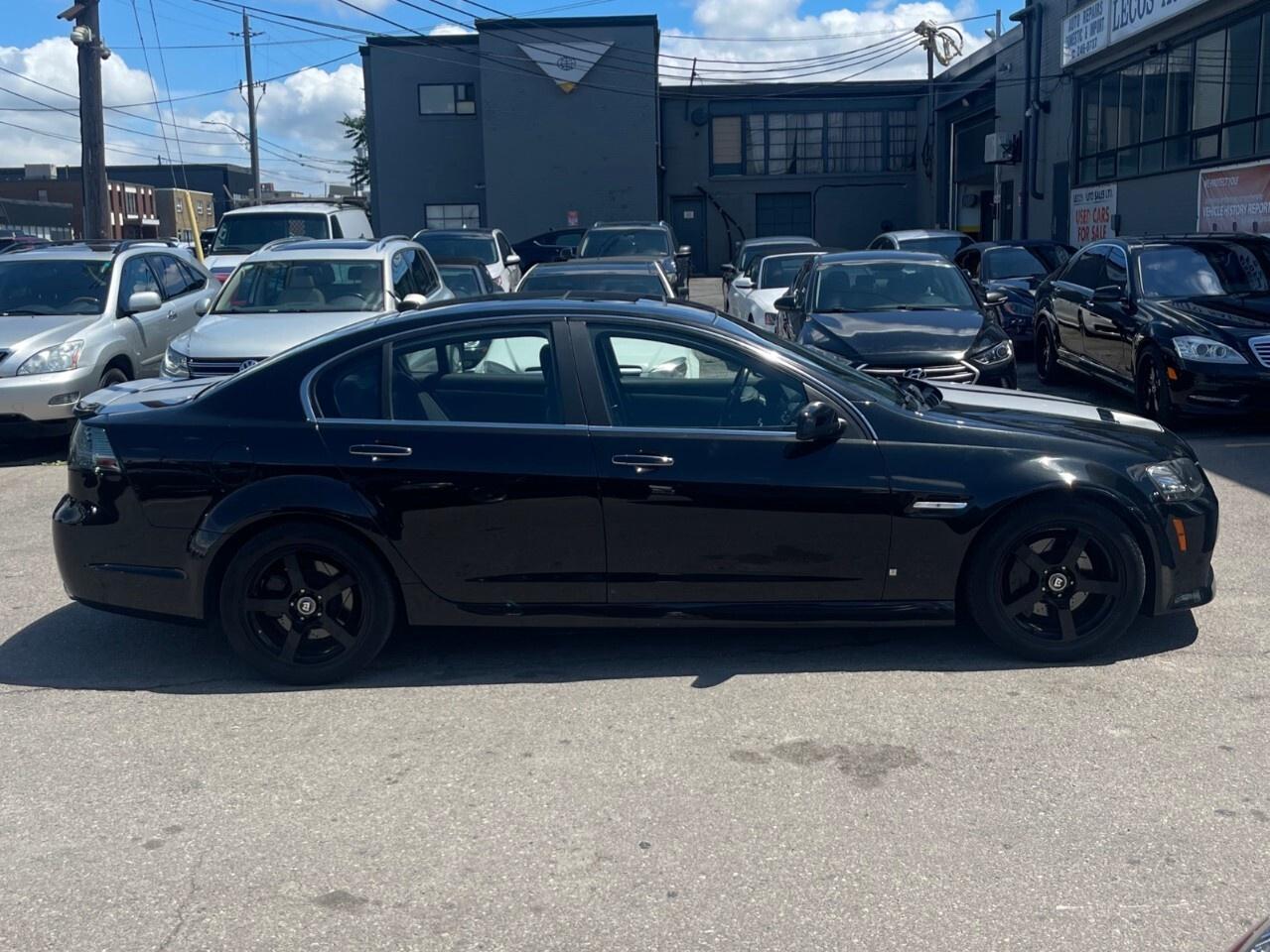 2009 Pontiac G8 4dr Sdn GT Supercharged/Sunroof/Auto/6.0L V8 Photo
