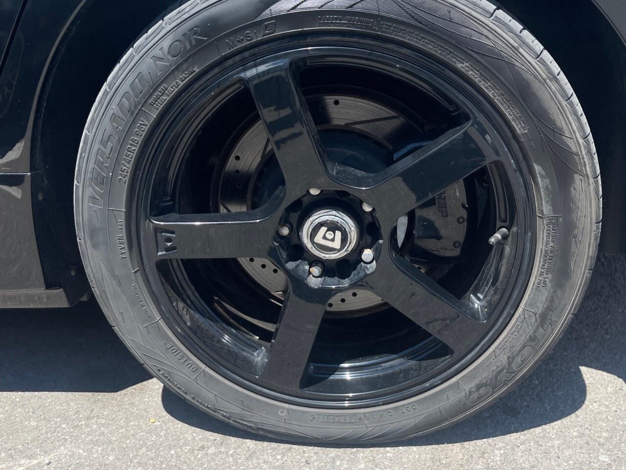 2009 Pontiac G8 4dr Sdn GT Supercharged/Sunroof/Auto/6.0L V8 Photo