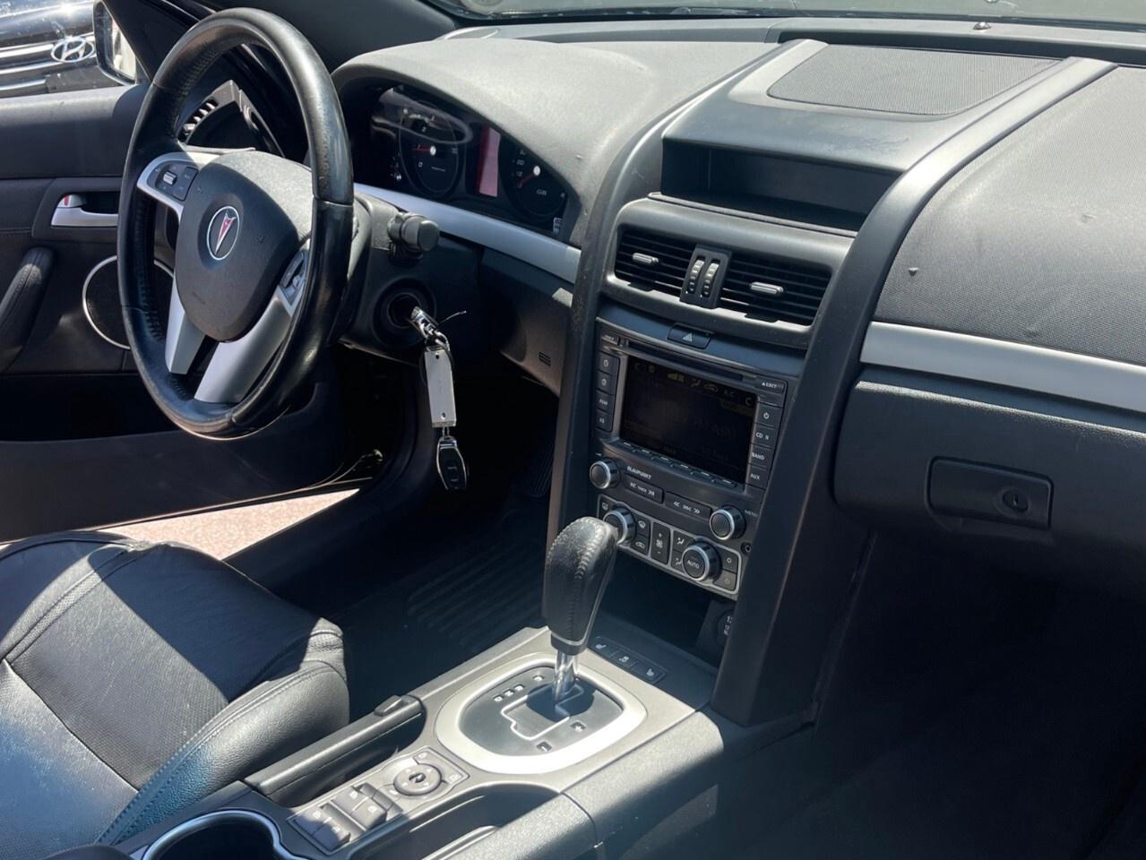 2009 Pontiac G8 4dr Sdn GT Supercharged/Sunroof/Auto/6.0L V8 Photo