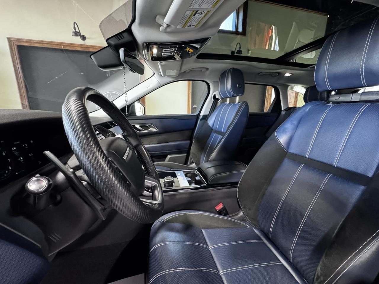 2018 Land Rover Range Rover Velar P380 R-Dynamic SE Photo