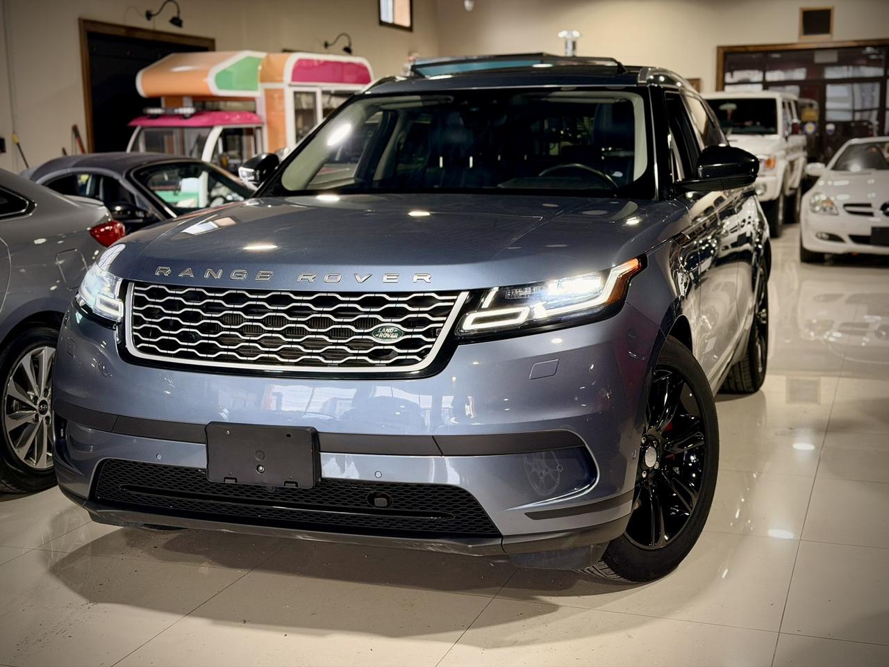 2018 Land Rover Range Rover Velar P380 R-Dynamic SE Photo