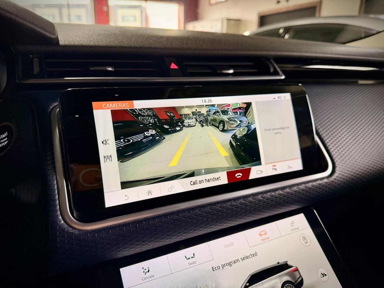 2018 Land Rover Range Rover Velar P380 R-Dynamic SE Photo