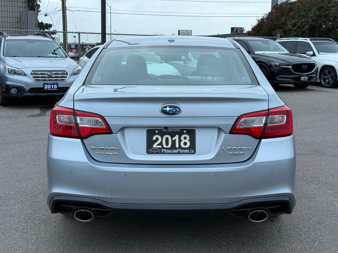 2018 Subaru Legacy 3.6R Limited w/EyeSight Pkg  ACCIDENT FREE MINT Photo