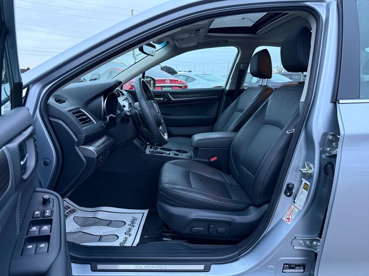 2018 Subaru Legacy 3.6R Limited w/EyeSight Pkg  ACCIDENT FREE MINT Photo