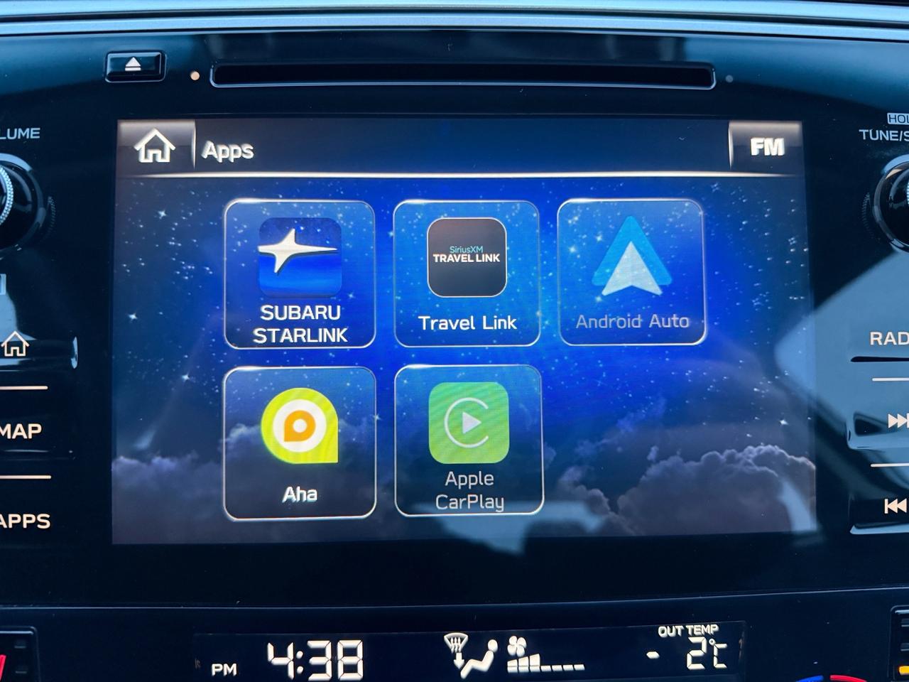 2018 Subaru Legacy 3.6R Limited w/EyeSight Pkg  ACCIDENT FREE MINT Photo