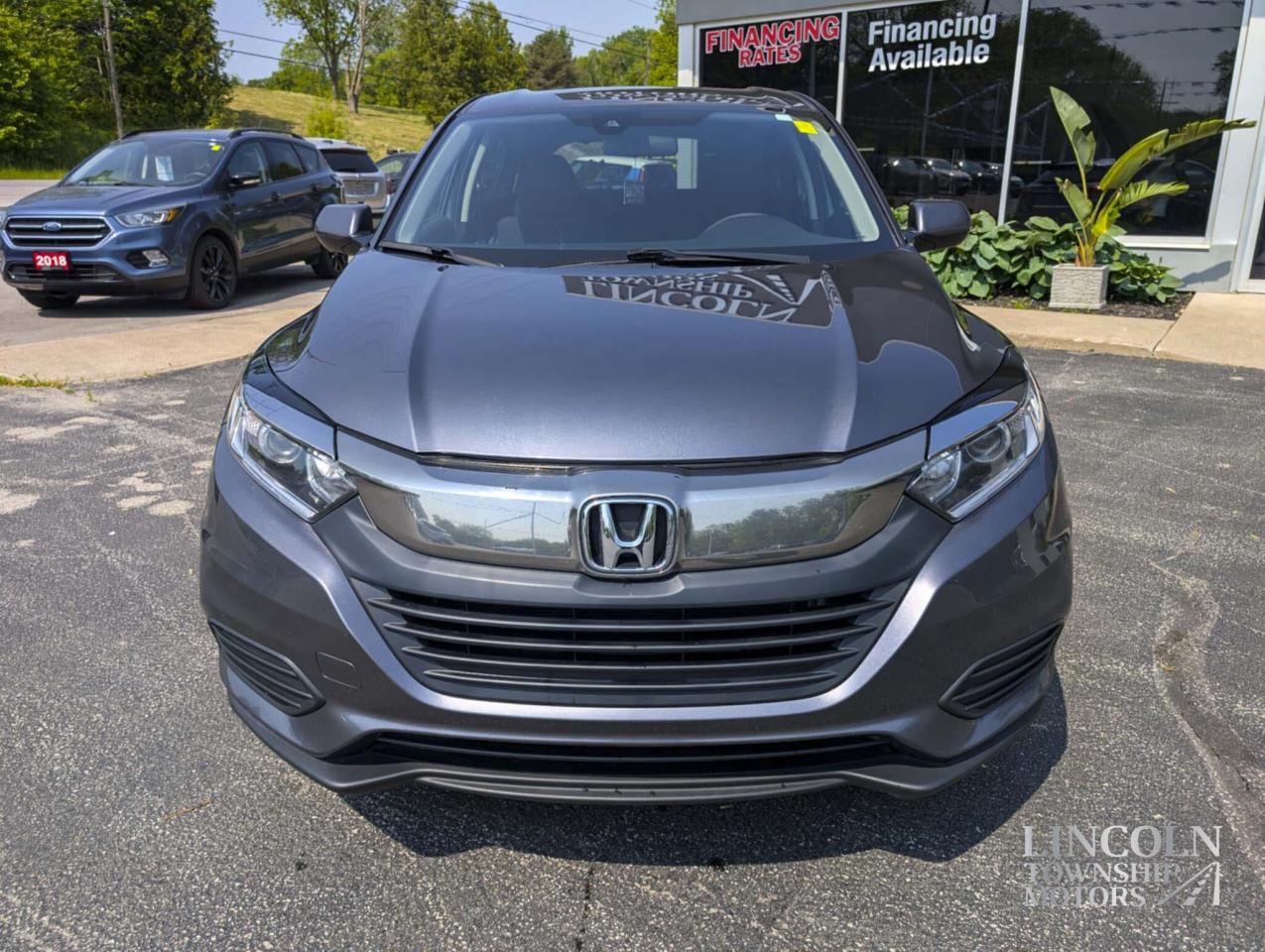 2020 Honda HR-V LX- CLEAN CARFAX, BACKUP CAM, HEATED SEATS & MORE! Photo2
