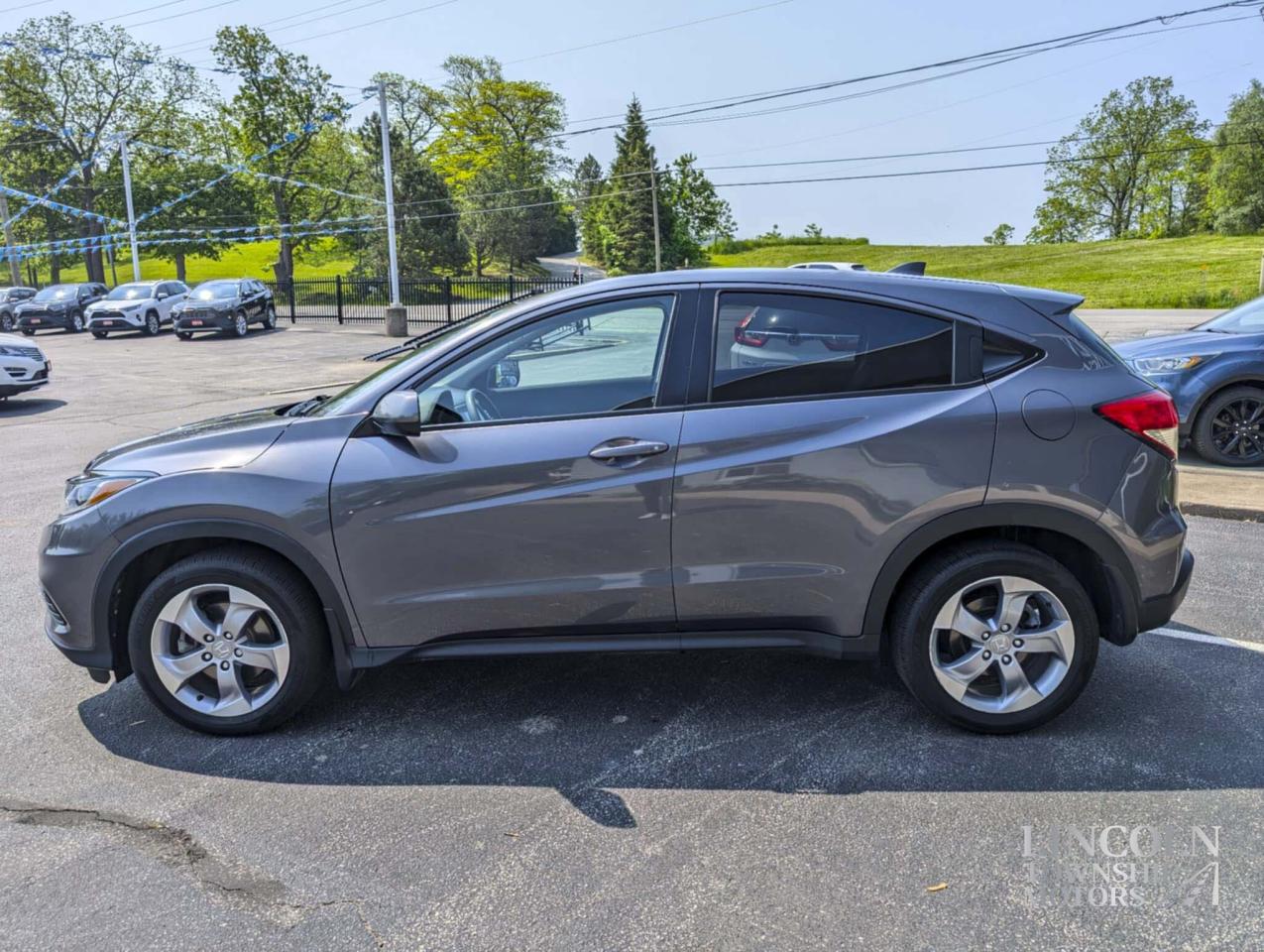 2020 Honda HR-V LX- CLEAN CARFAX, BACKUP CAM, HEATED SEATS & MORE! Photo