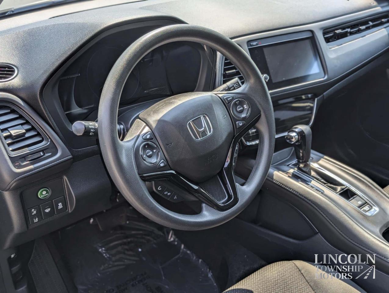 2020 Honda HR-V LX- CLEAN CARFAX, BACKUP CAM, HEATED SEATS & MORE! Photo