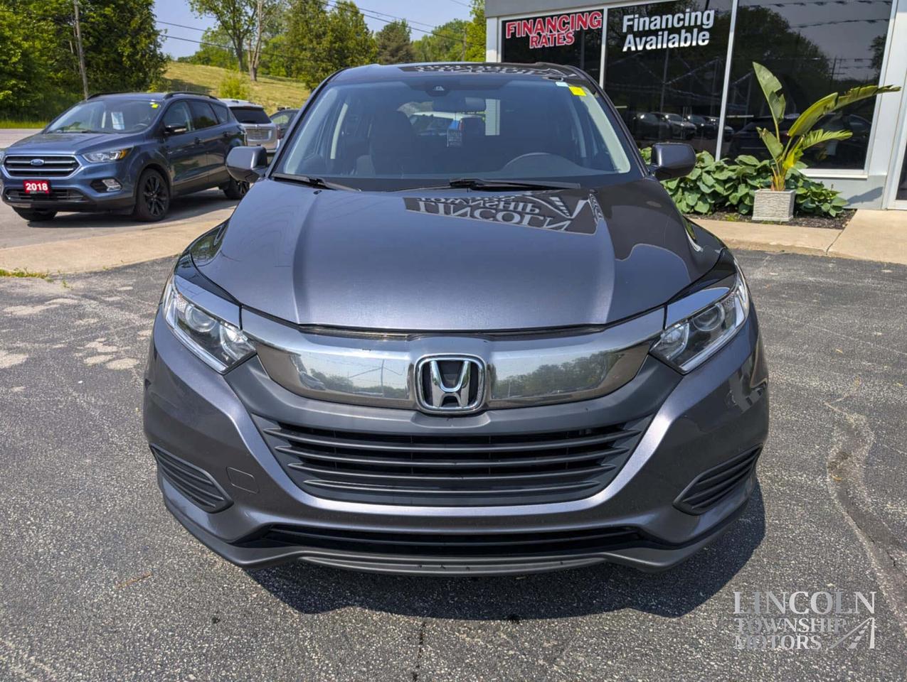 2020 Honda HR-V LX- CLEAN CARFAX, BACKUP CAM, HEATED SEATS & MORE! Photo2