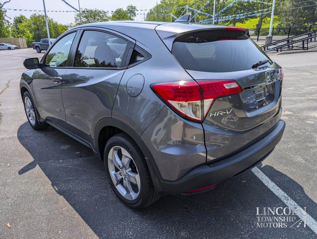 2020 Honda HR-V LX- CLEAN CARFAX, BACKUP CAM, HEATED SEATS & MORE! Photo