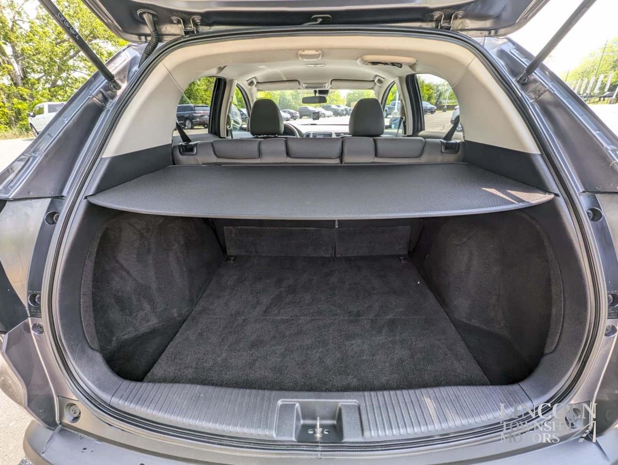 2020 Honda HR-V LX- CLEAN CARFAX, BACKUP CAM, HEATED SEATS & MORE! Photo