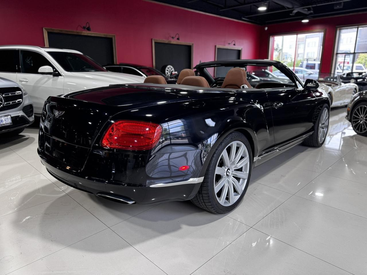 2013 Bentley Continental GT 2dr Conv Photo
