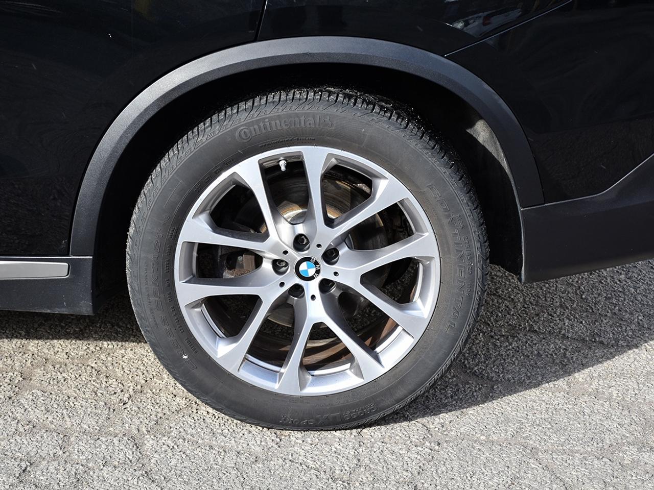 2022 BMW X5 BMWWarranty l XDrive l 40i l 335HP l AmbientLights Photo