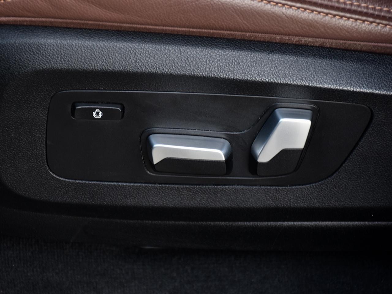 2022 BMW X5 BMWWarranty l XDrive l 40i l 335HP l AmbientLights Photo