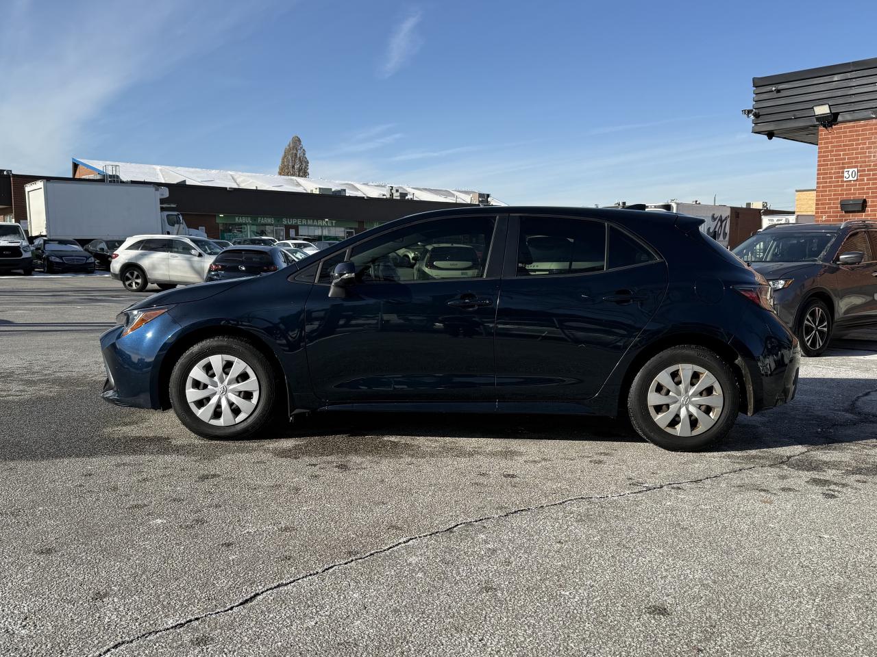 2020 Toyota Corolla Hatchback 6Spd l One Owner l FWD l LDW l Hatchback l 2.0L l Photo4