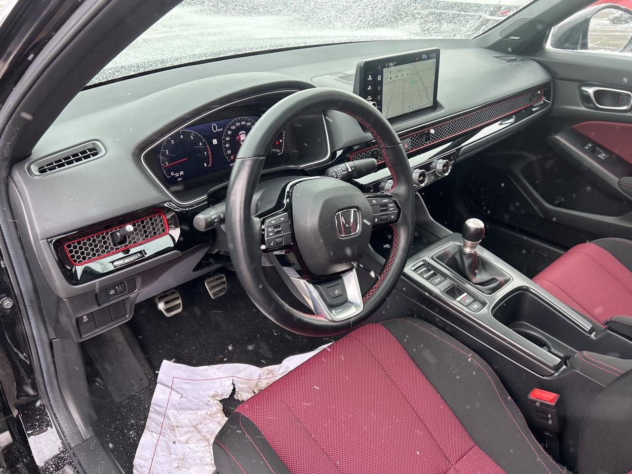 2025 Honda Civic Si Sedan Si - Navigation  Sunroof  CarPlay Like New! Photo