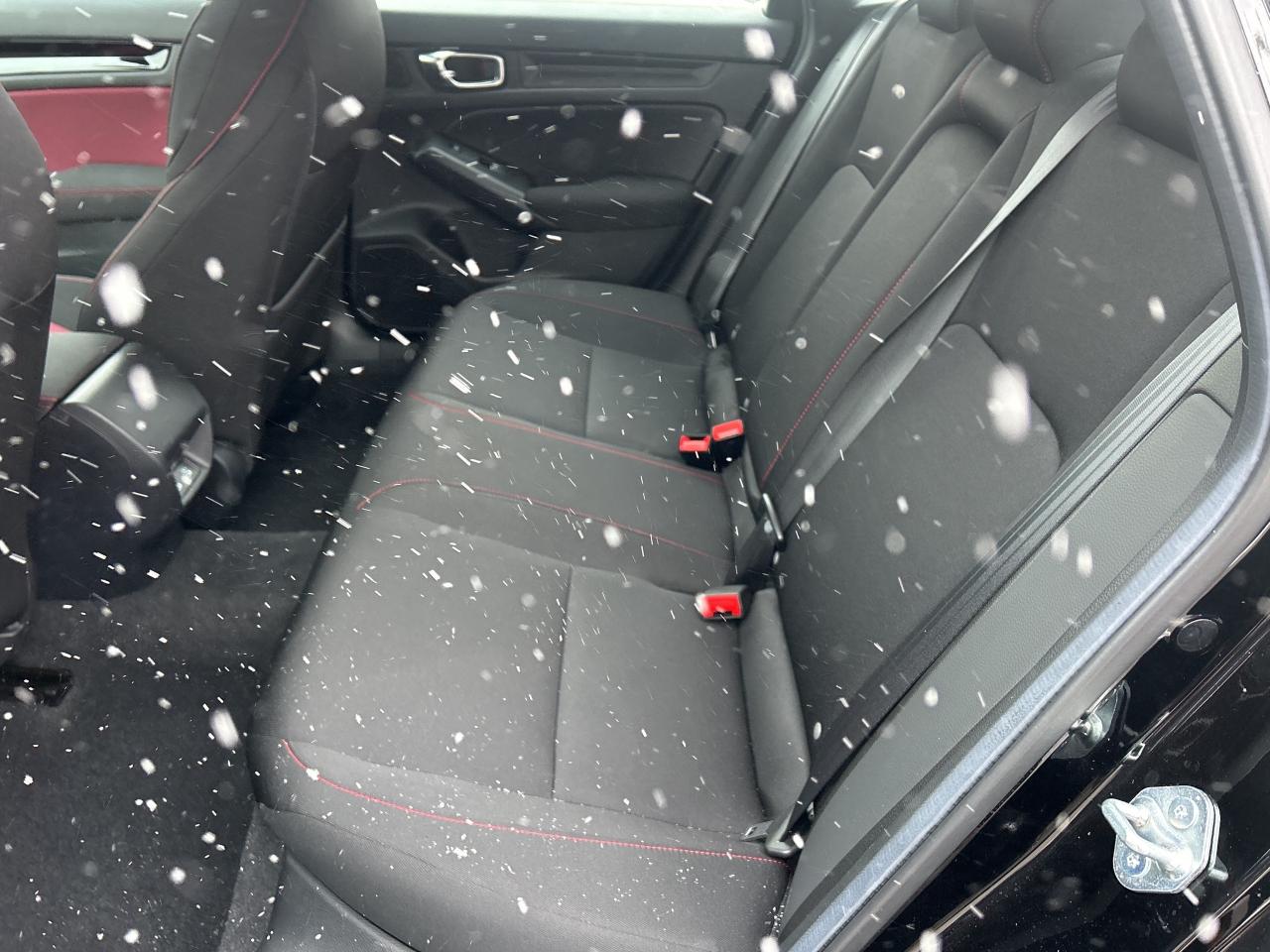 2025 Honda Civic Si Sedan Si - Navigation  Sunroof  CarPlay Like New! Photo