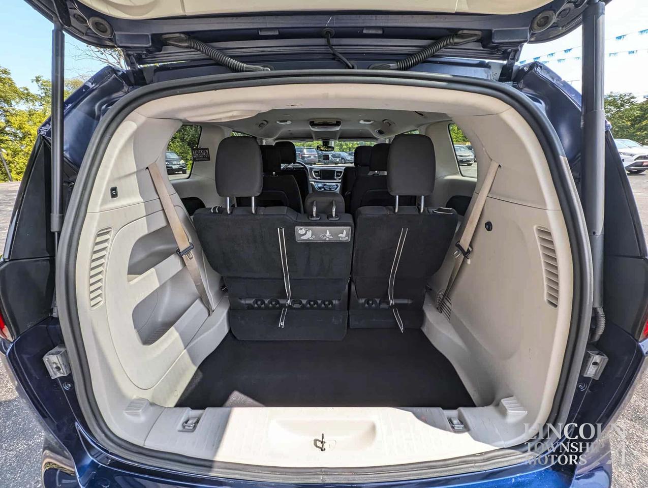 2019 Chrysler Pacifica Touring Plus - DVD, NAV, 7 SEATS, CLEAN CARFAX Photo