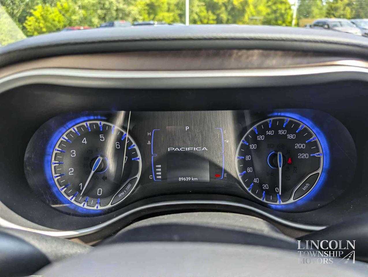 2019 Chrysler Pacifica Touring Plus - DVD, NAV, 7 SEATS, CLEAN CARFAX Photo