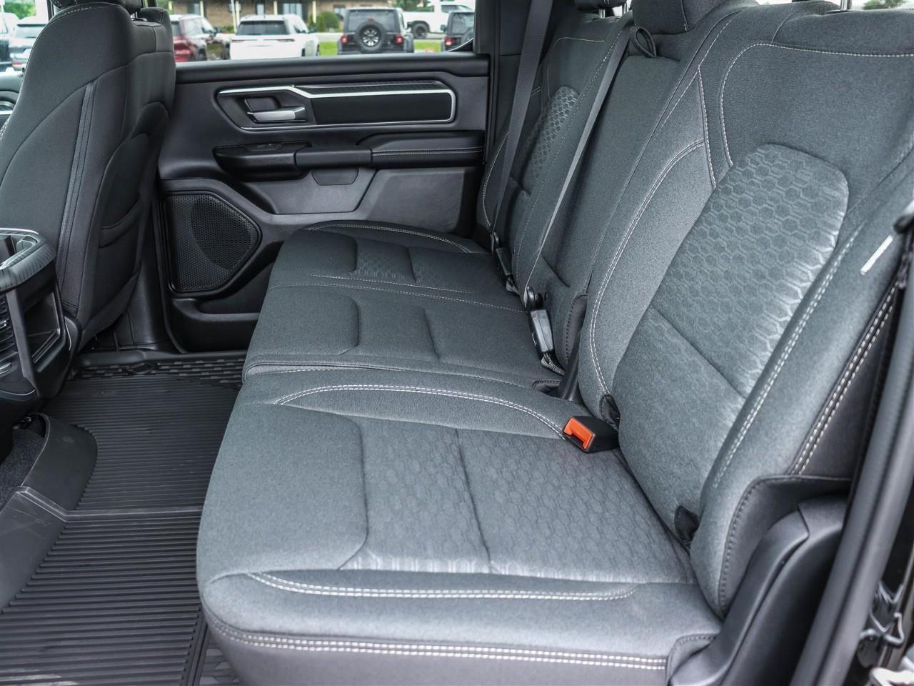 2025 RAM 1500 Big Horn Incl. OFF ROADER PKG/Heated Seats/Steerin Photo