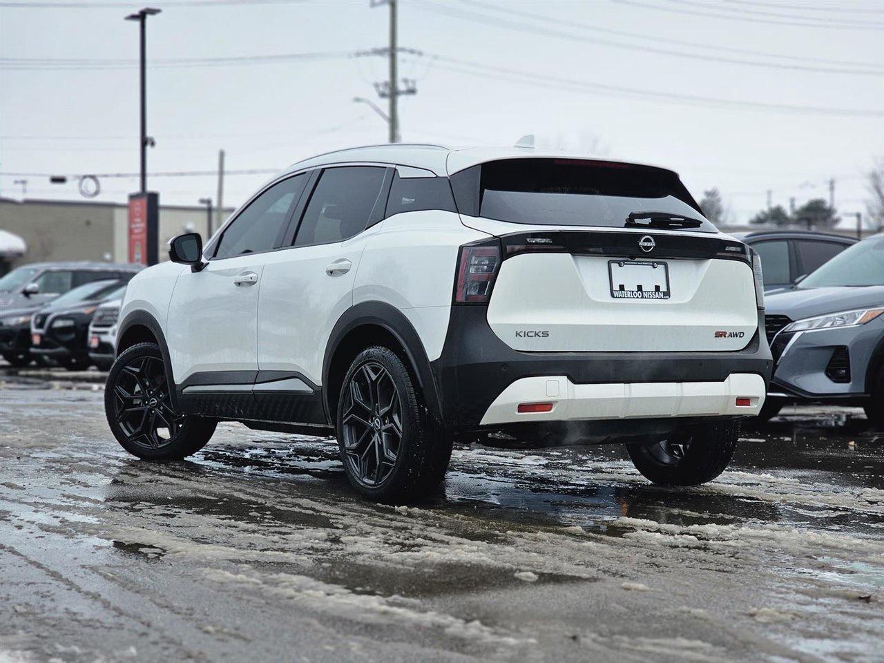 2025 Nissan Kicks SR Photo