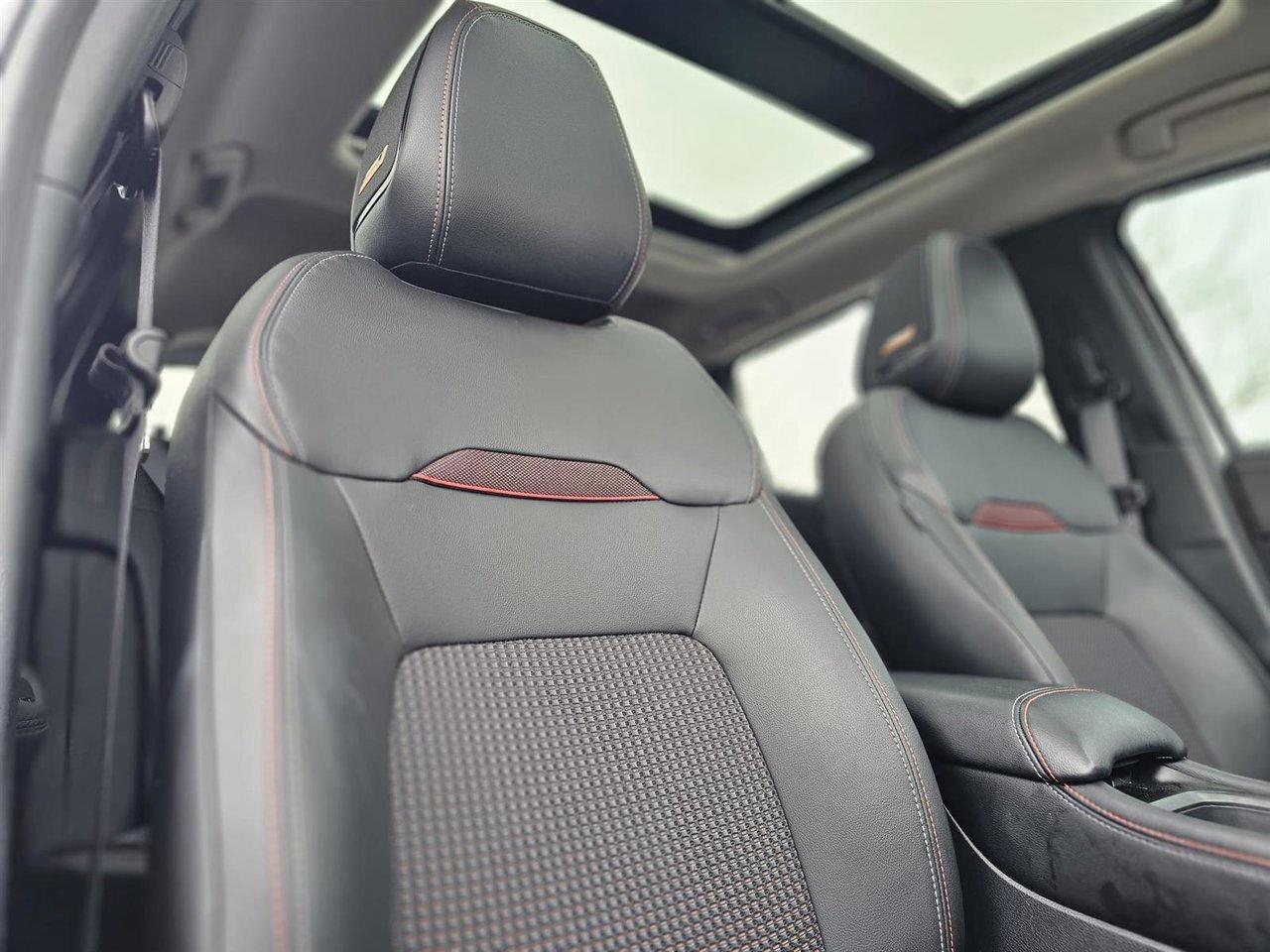 2025 Nissan Kicks SR Photo