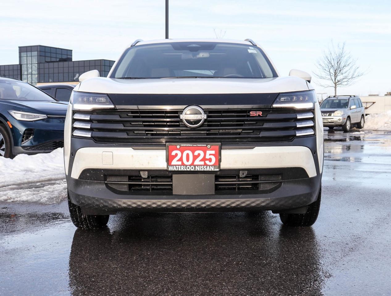 2025 Nissan Kicks SR PREMIUM WITH SPORT WHEEL PACKAGE !!! NO ACCIDEN Photo2