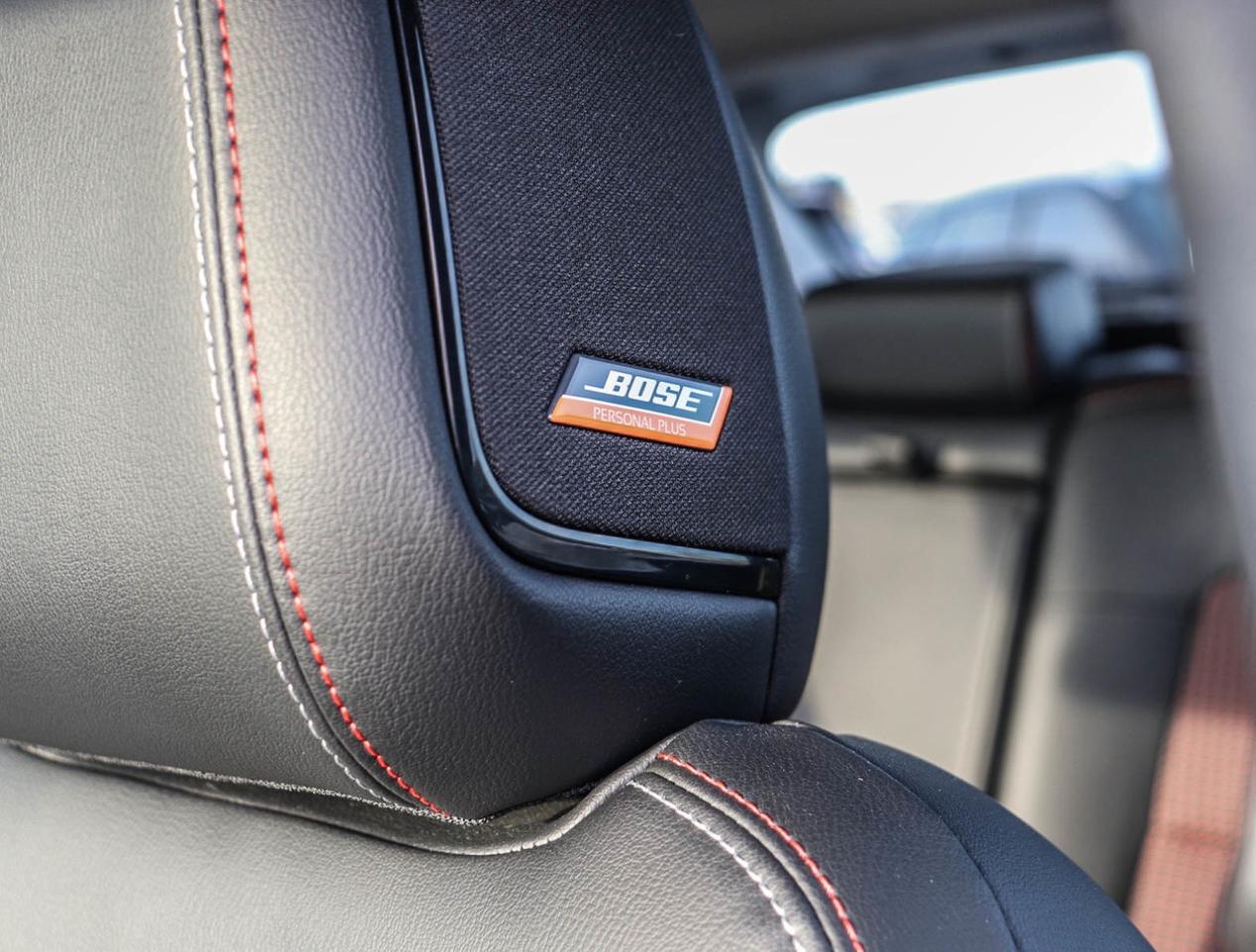 2025 Nissan Kicks SR PREMIUM WITH SPORT WHEEL PACKAGE !!! NO ACCIDEN Photo