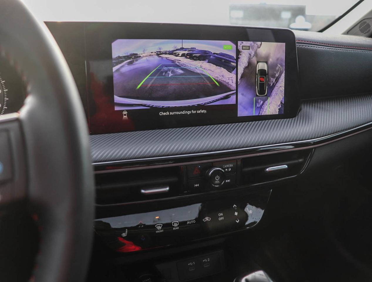 2025 Nissan Kicks SR PREMIUM WITH SPORT WHEEL PACKAGE !!! NO ACCIDEN Photo