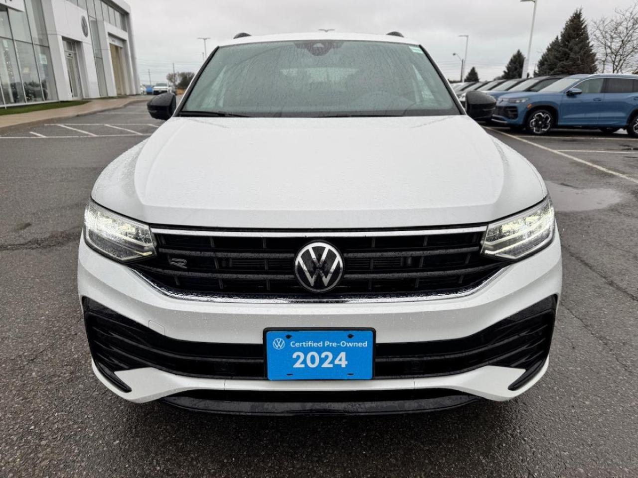 2024 Volkswagen Tiguan Comfortline R-Line Black Edition AWD - LOW KMS Photo