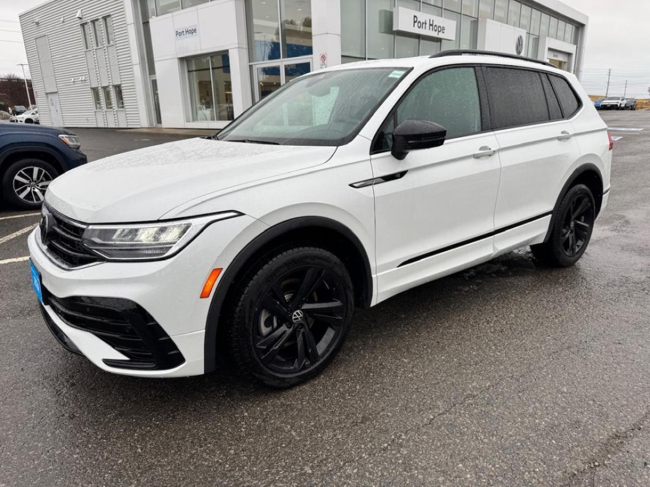 2024 Volkswagen Tiguan Comfortline R-Line Black Edition AWD - LOW KMS Photo