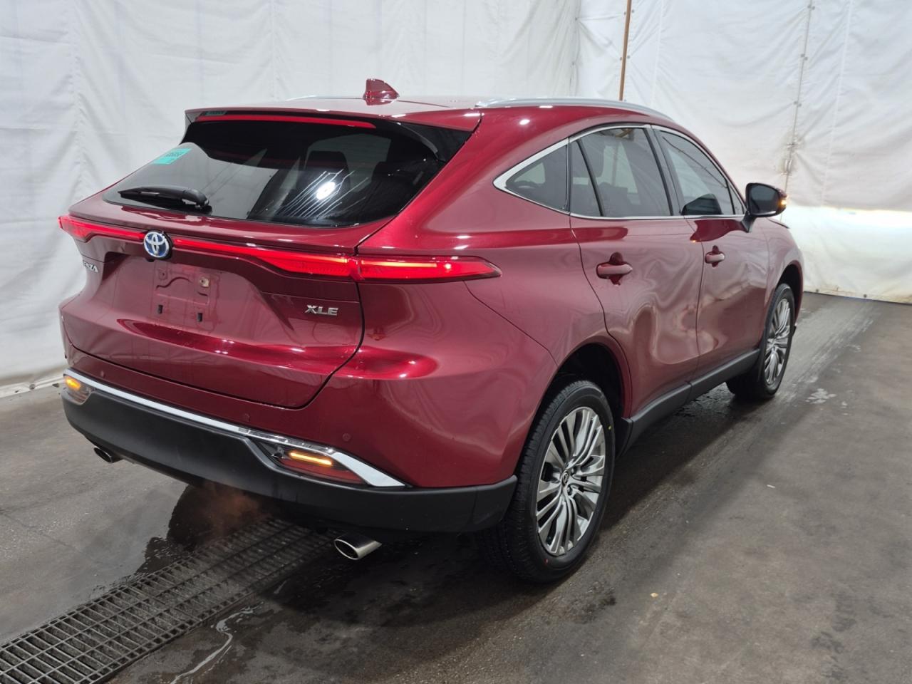 2023 Toyota Venza No Accidents l One Owner l XLE l AWD l Warranty Photo