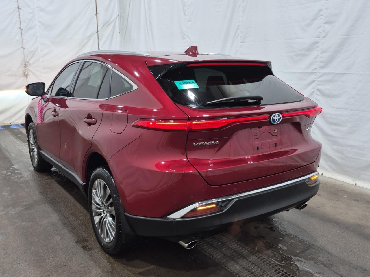 2023 Toyota Venza No Accidents l One Owner l XLE l AWD l Warranty Photo2