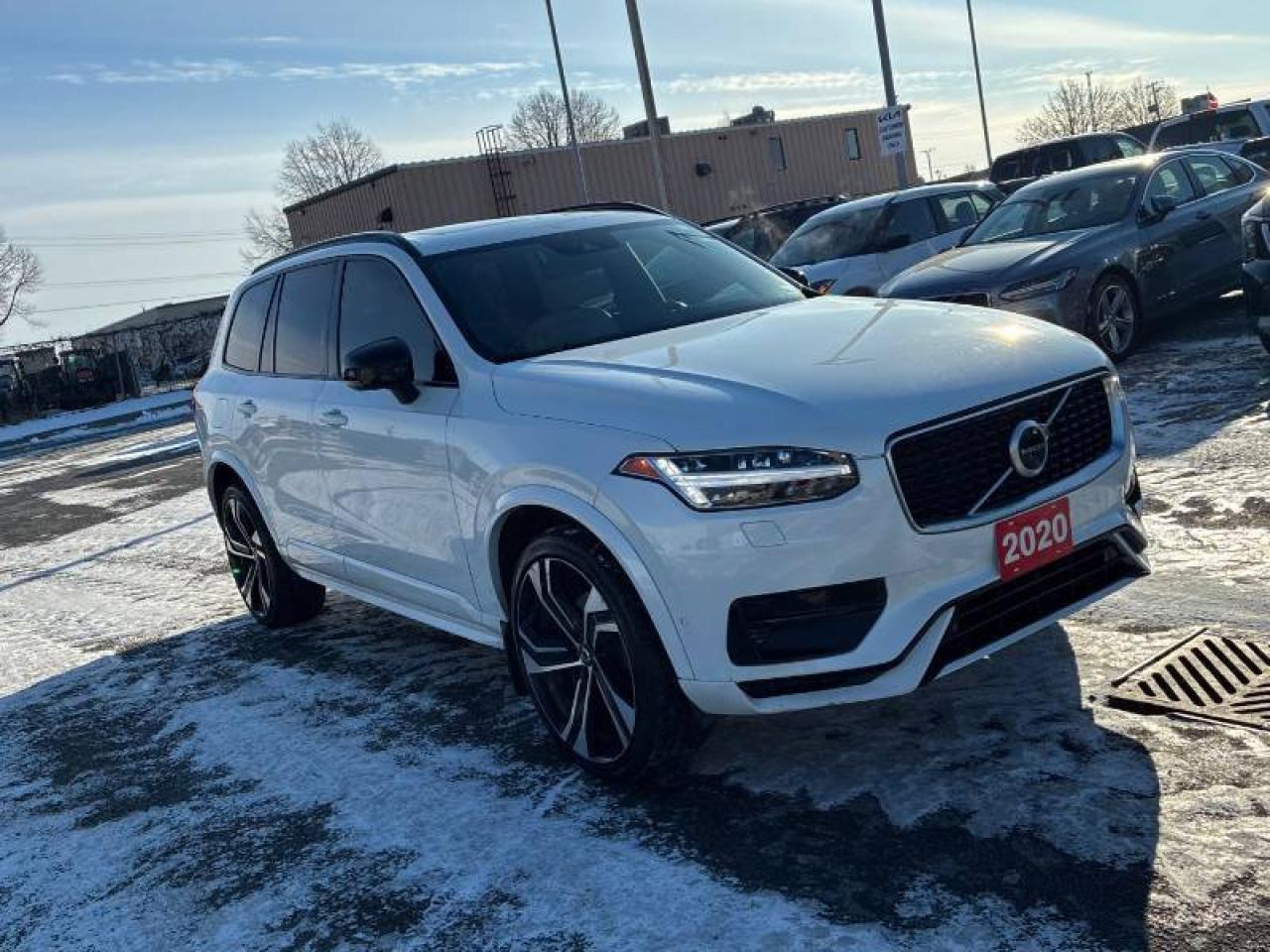 2020 Volvo XC90 T6 l No Accident l R-Design l 7-Seater l AWD Photo