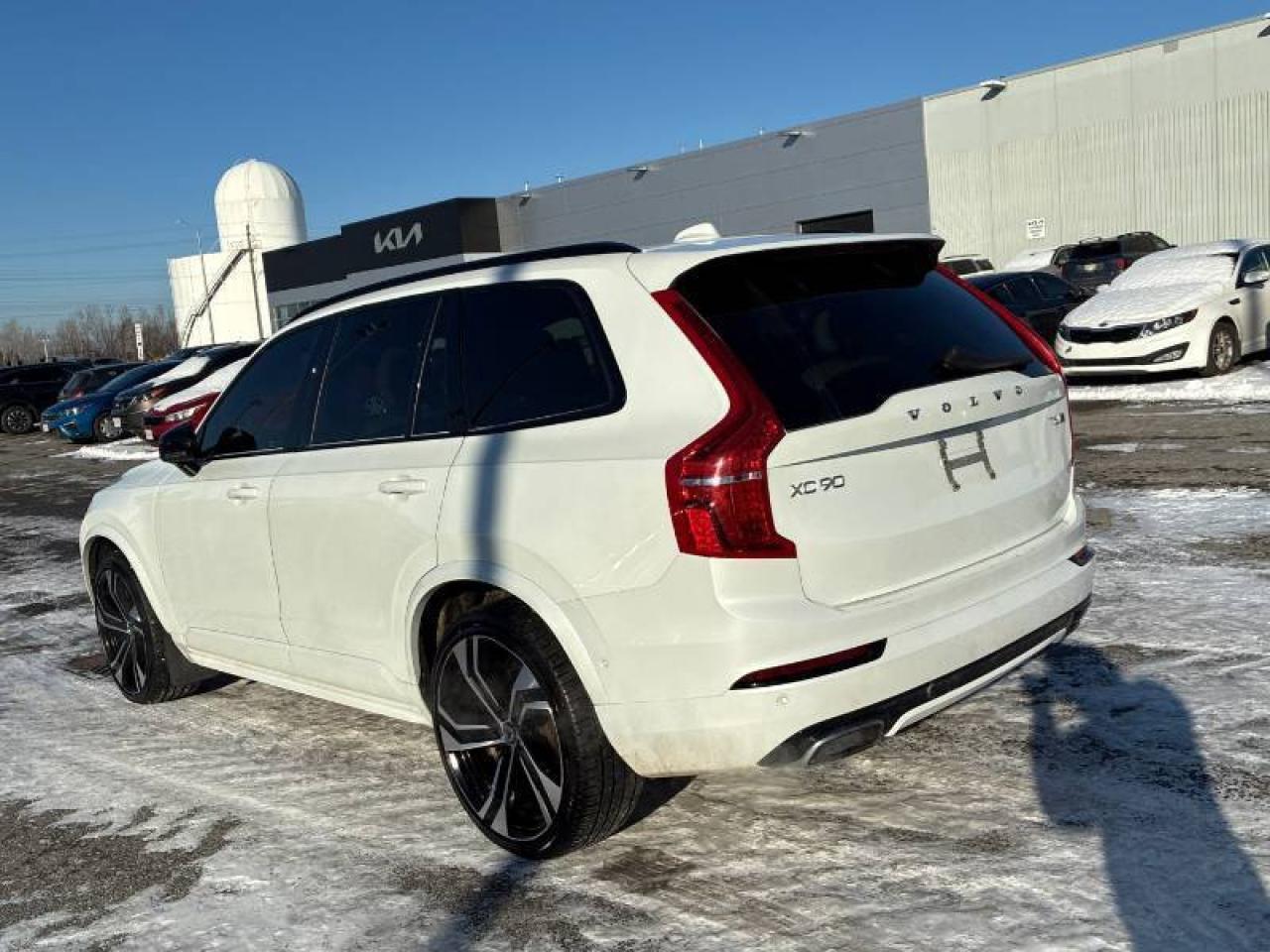 2020 Volvo XC90 T6 l No Accident l R-Design l 7-Seater l AWD Photo