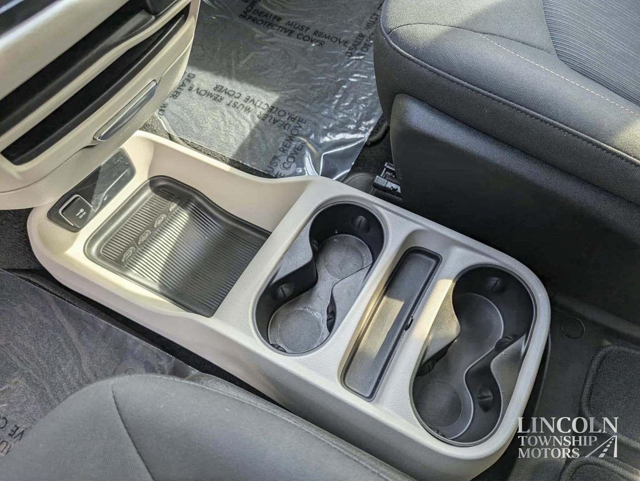 2019 Chrysler Pacifica LX- 7 SEATS, RMT START, CLEAN CARFAX, HEATED SEATS Photo