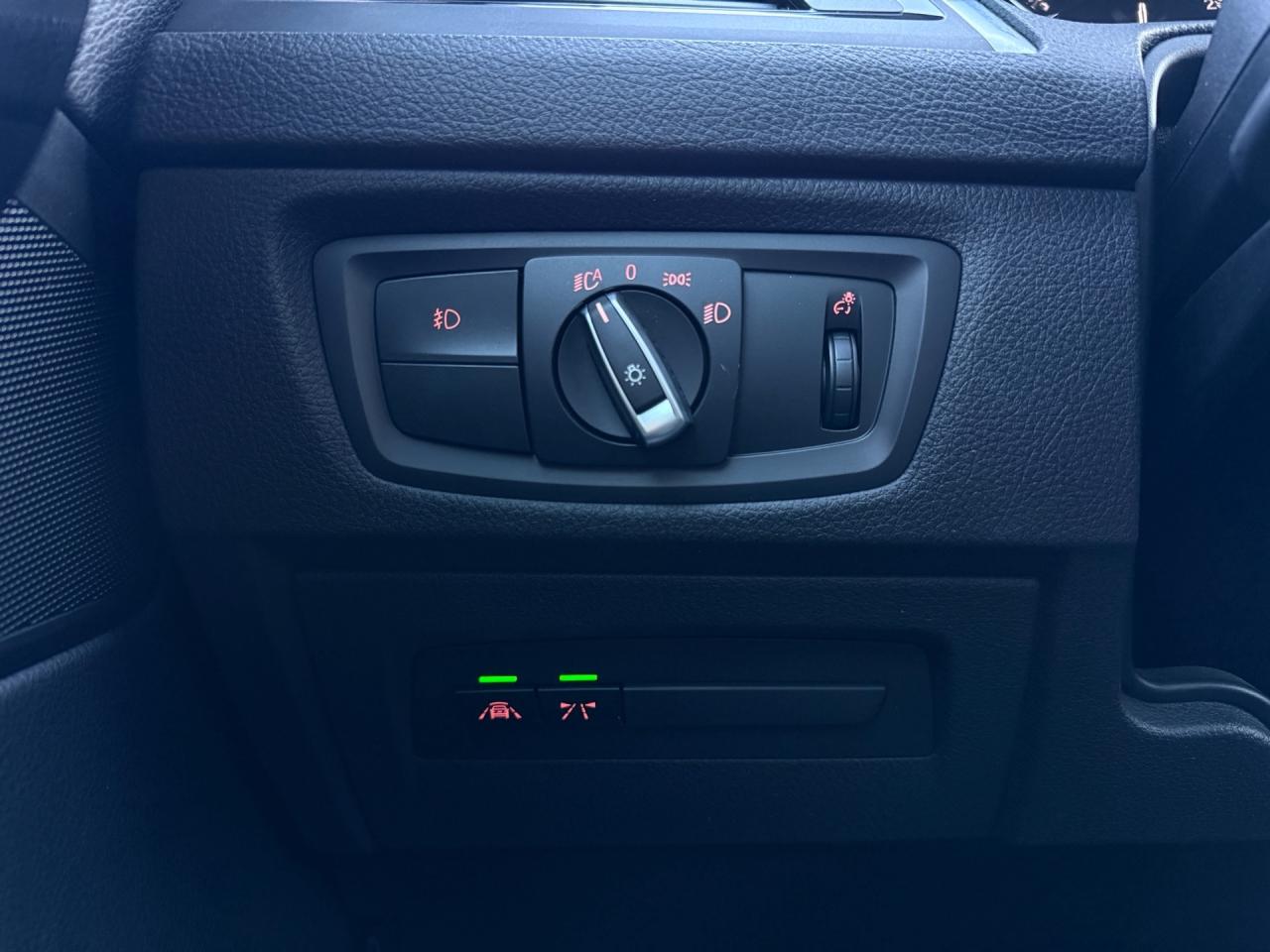 2018 BMW 2-Series 230i xDrive M-Sport  ACCIDENT FREE 1-OWNER MINT Photo