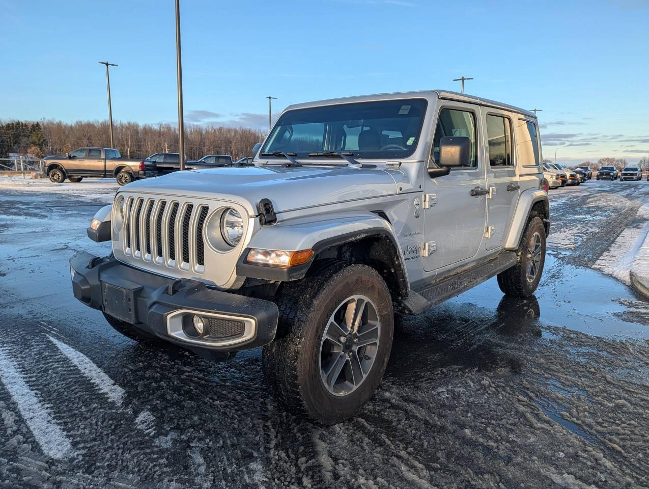 2023 Jeep Wrangler Sahara NO ACCIDENTS/ LOW KMS Photo