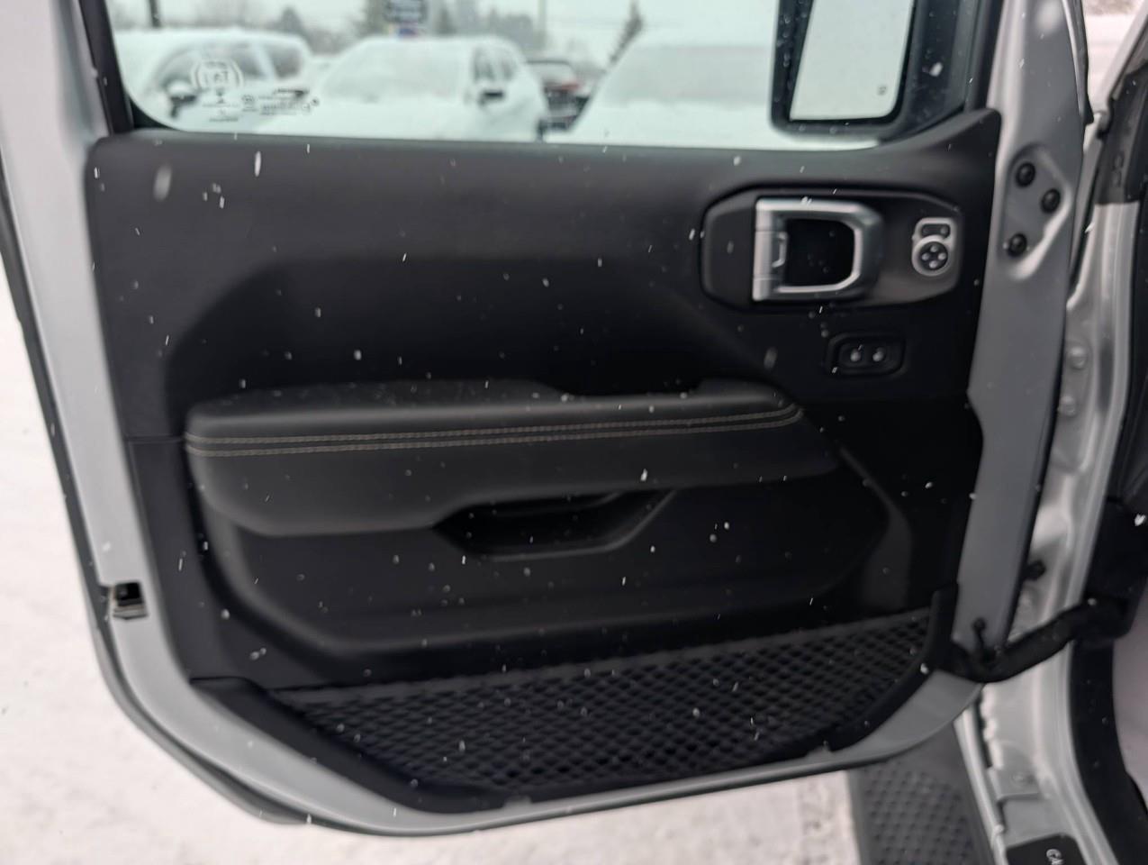 2023 Jeep Wrangler Sahara Photo