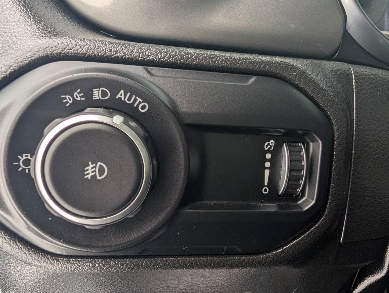 2023 Jeep Wrangler Sahara Photo