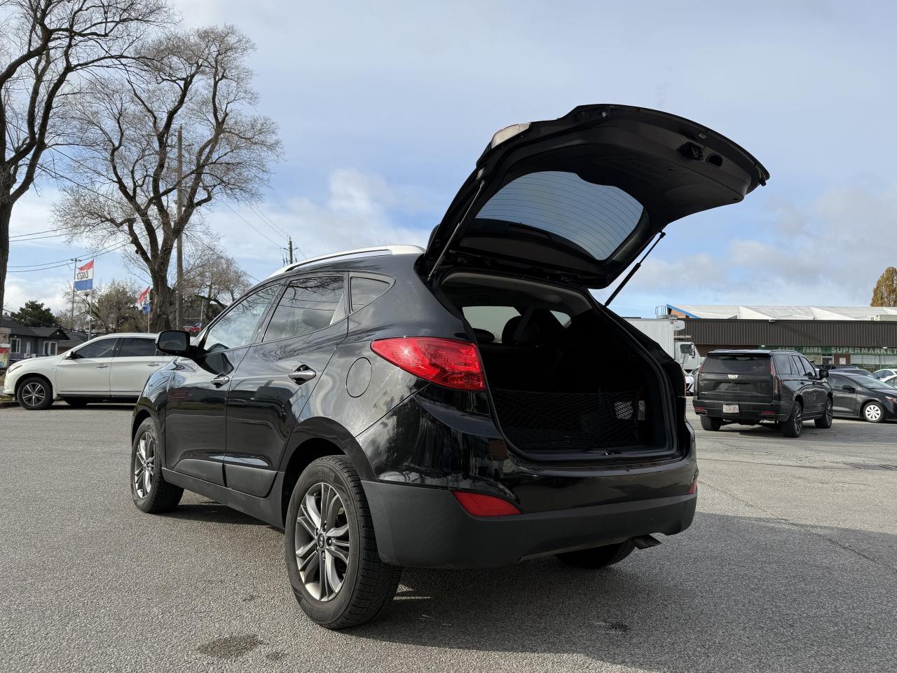 2015 Hyundai Tucson GLS I ONE OWNER I 2.0 I 4 CYL I FWD I PANO I RCAM Photo