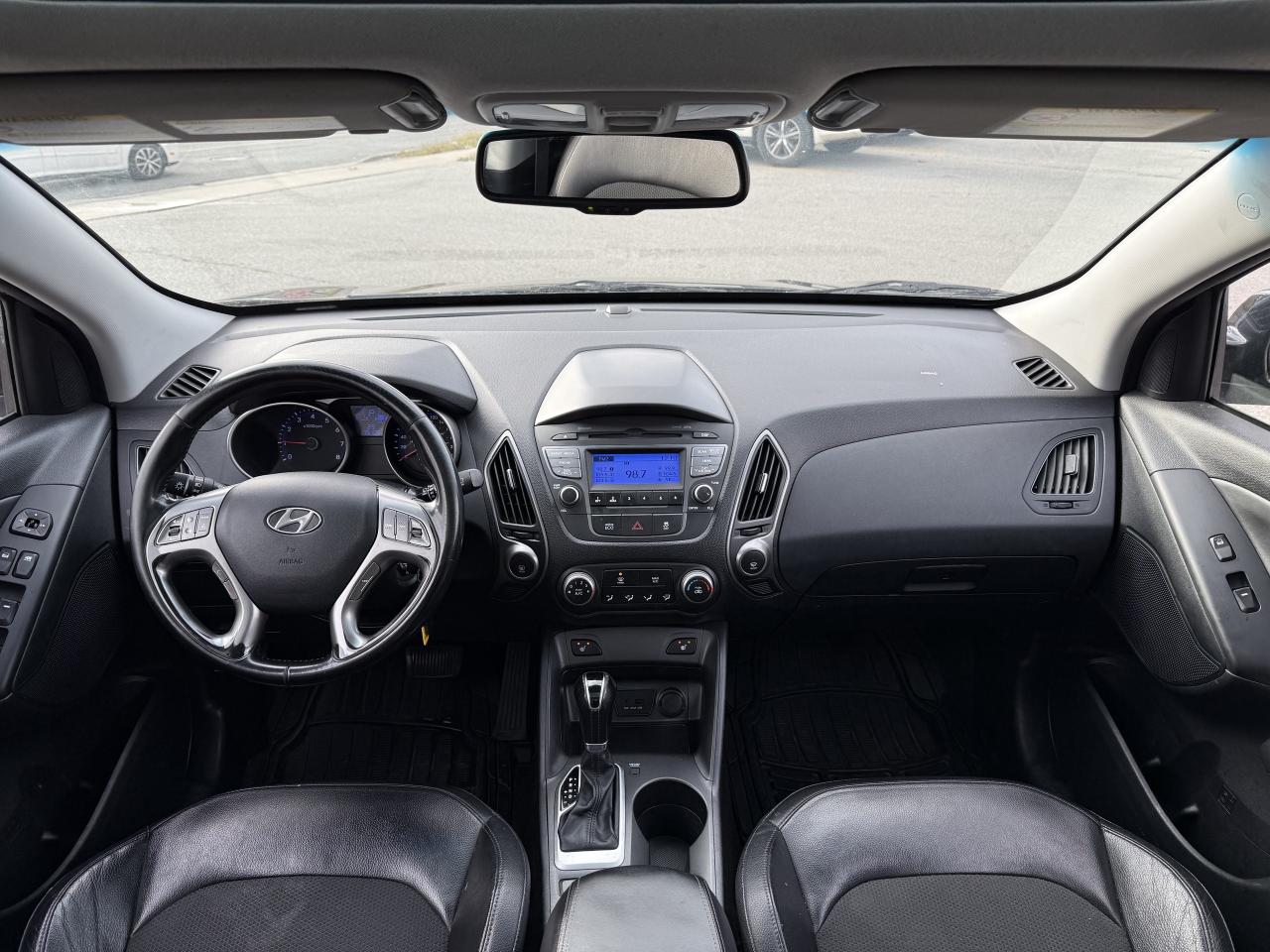 2015 Hyundai Tucson GLS I ONE OWNER I 2.0 I 4 CYL I FWD I PANO I RCAM Photo