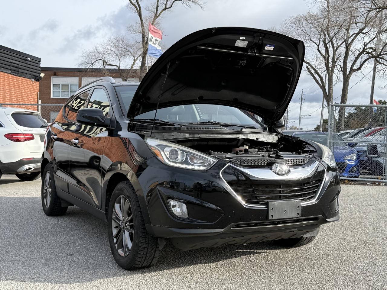 2015 Hyundai Tucson GLS I ONE OWNER I 2.0 I 4 CYL I FWD I PANO I RCAM Photo