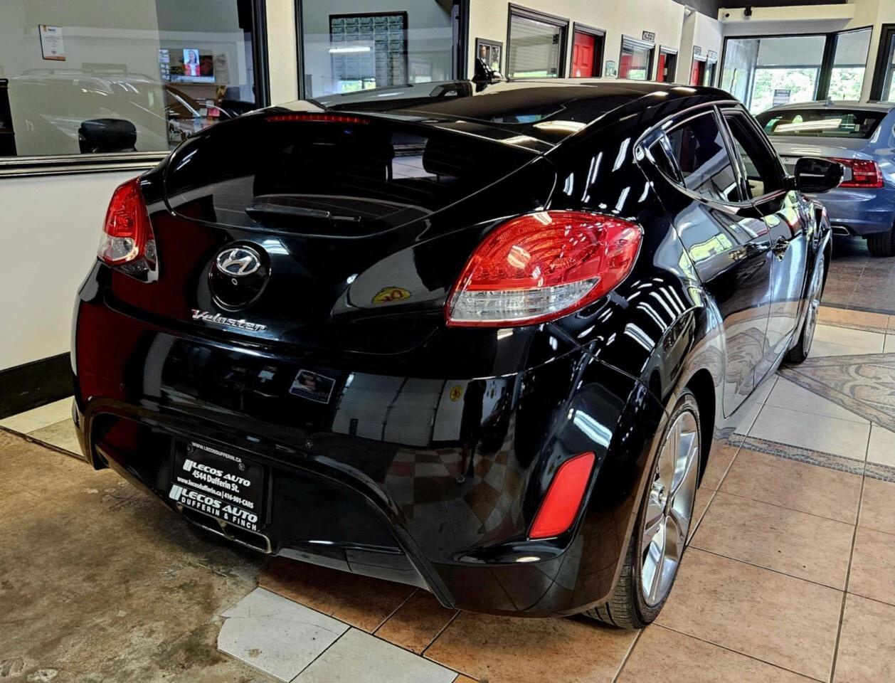 2016 Hyundai Veloster 3dr Cpe Auto Tech w/Yellow Colour Pack One Owner/B Photo