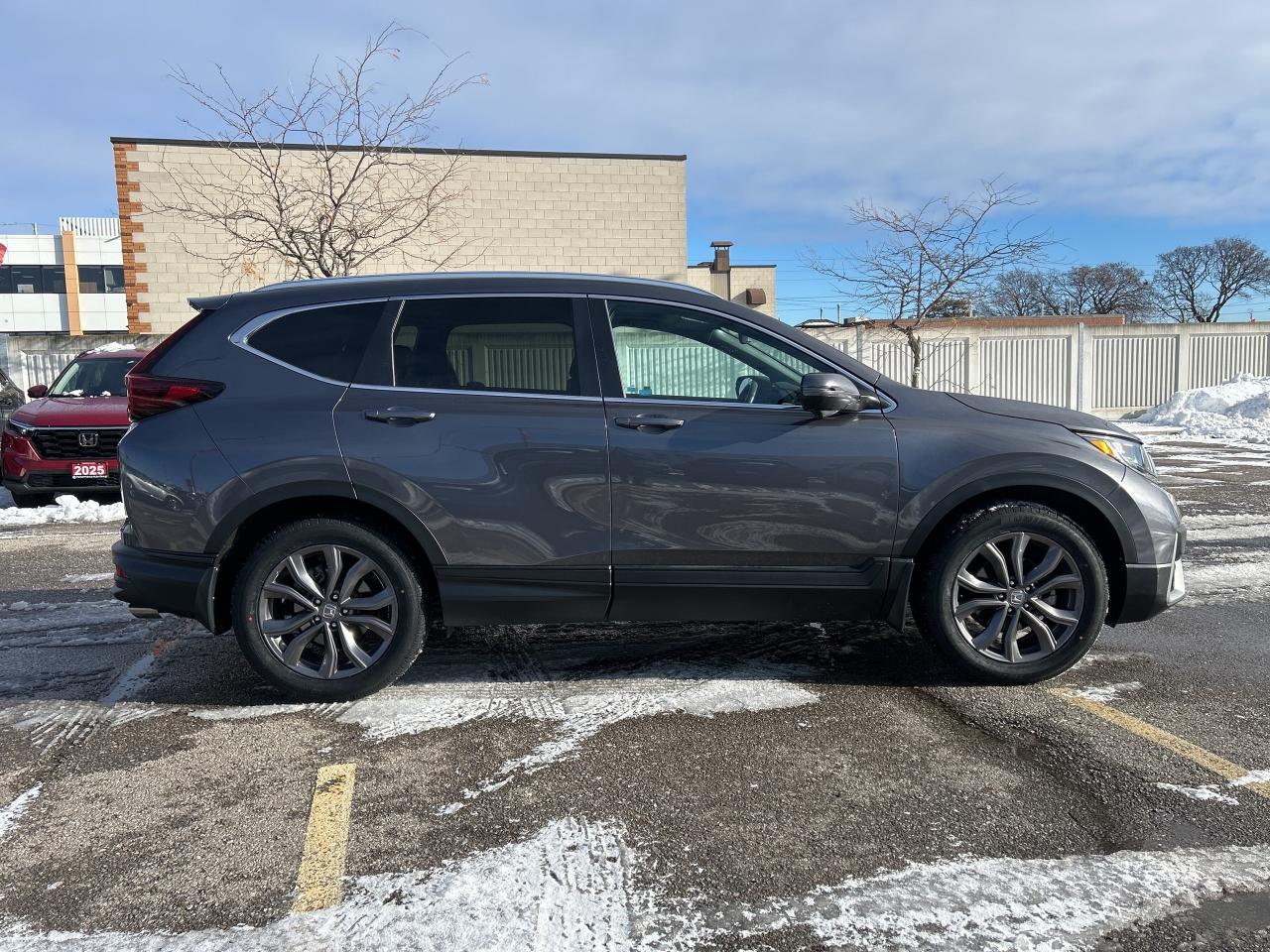 2022 Honda CR-V Sport CarPlay Rear Cam Sunroof Heated Seats Photo